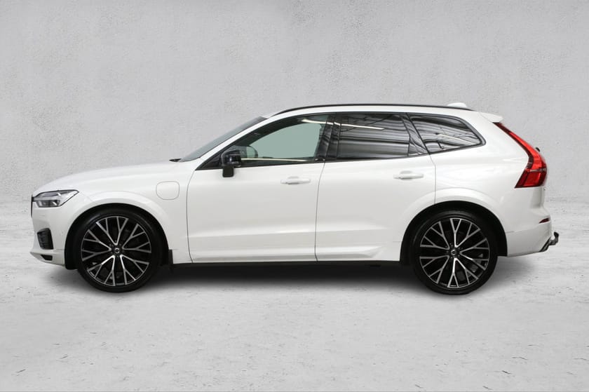 Bilde 2 av Volvo XC60 T8 AWD R-Design /Batteritest/22"/Luft/Pano/Krok/360kam