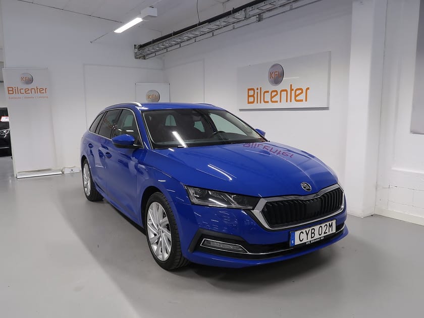 Bild 3 av Škoda Octavia Kombi iV Skoda Style V-Däck ingår Drag-Kamera-Värmare-Elstol-