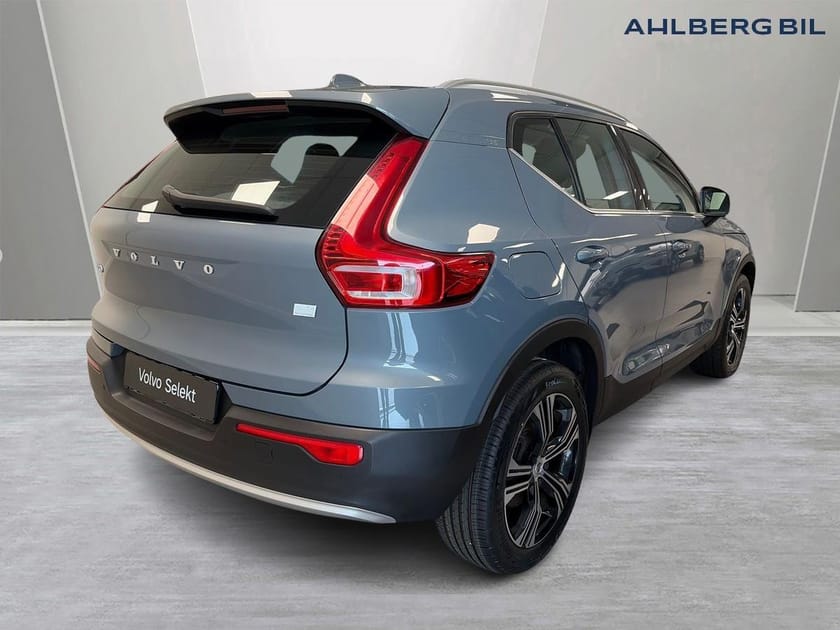 Bild 5 av Volvo XC40 Recharge T4 Inscription, Dragkrok Halvautomatisk, Förarstöd, Ljuspaket, Navi