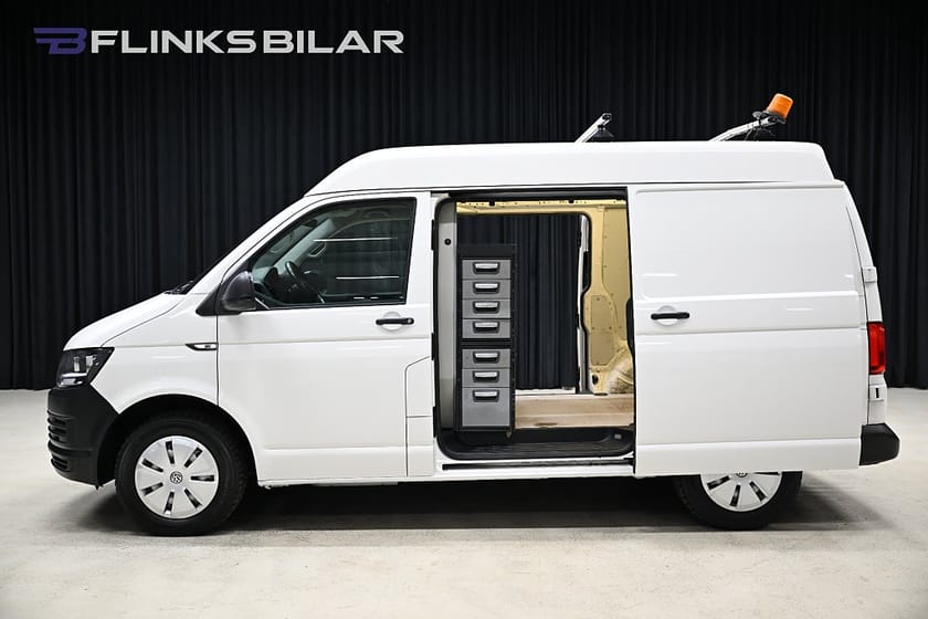 Bild 2 av Volkswagen Transporter DSG 140HK Högtak|Inredd|Dubbeldörr|Drag|Värmare|Leasbar
