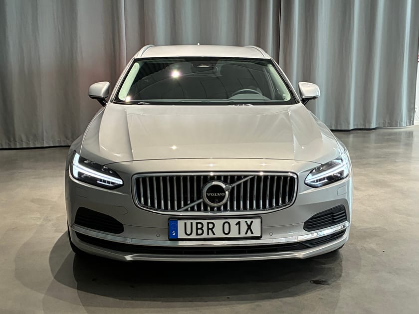 Bild 3 av Volvo V90 Recharge T6 Core Edition *SELEKT/Drag/V-Hjul/360/Leasbar*