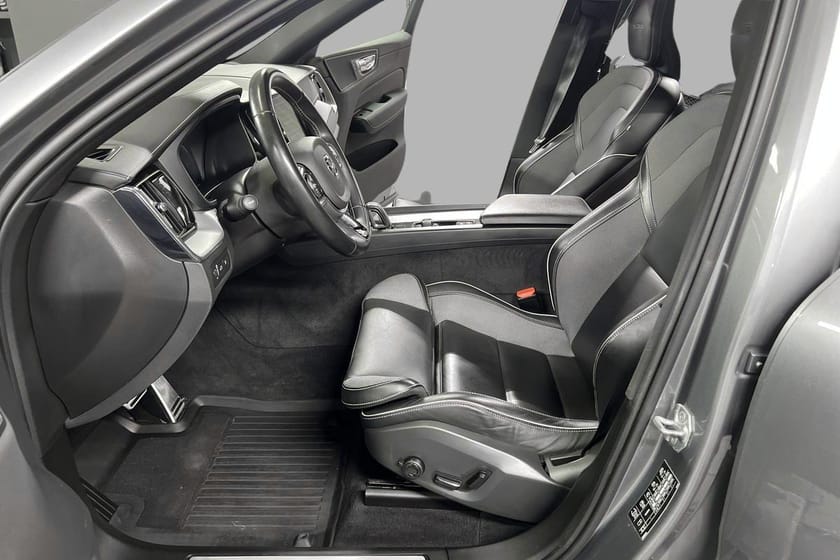 Bilde 5 av Volvo XC60 R-Design T8 AWD | HUD | 360° | Hengerfeste | Krok