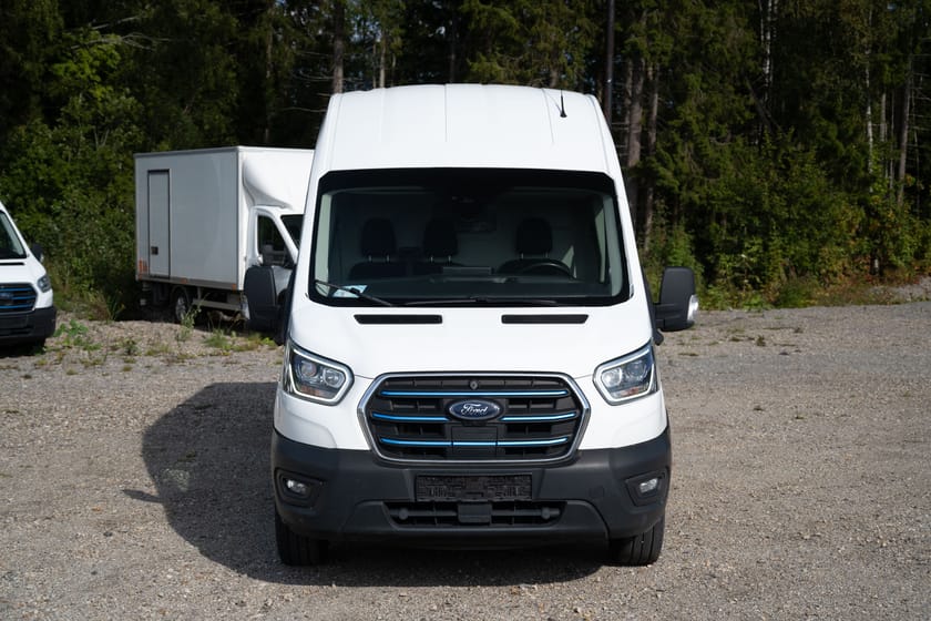 Bilde 3 av Ford E-Transit 350 68kWt 269hk Auksjon! Les tekst!