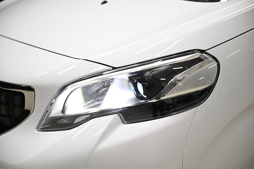 Bild 2 av Peugeot Expert Utökad Last 144HK Automat|Nedlackad|Inredd|Sortimo|EnÄgare|Leasbar