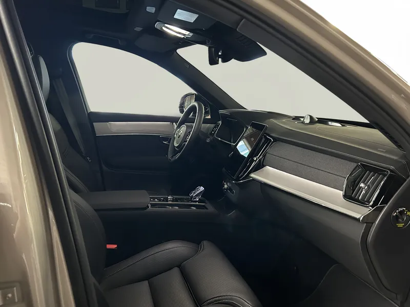 Bild 6 av 13 – Volvo XC90 T8 Ultra Dark