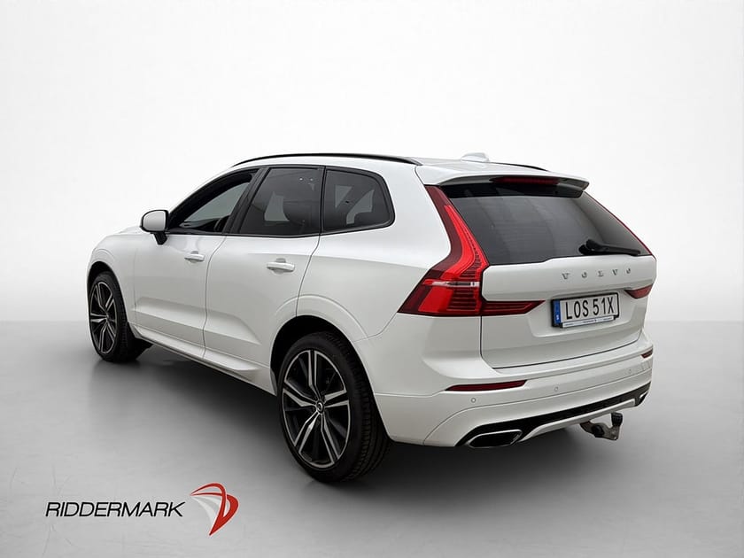 Bild 5 av Volvo XC60 B5 AWD R-Design Panorama Drag Kamera Läder Värm