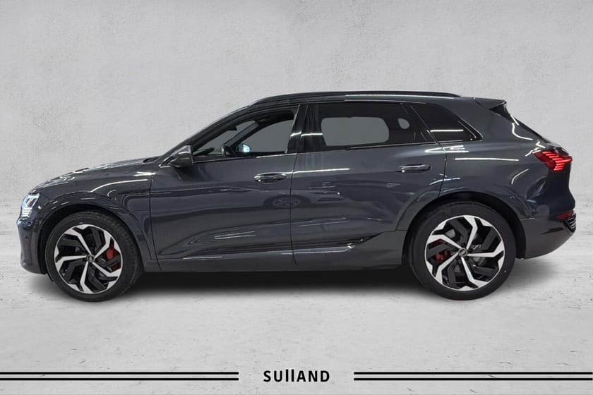 Bilde 2 av Audi Q8 50 e-tron quattro advanced plus
