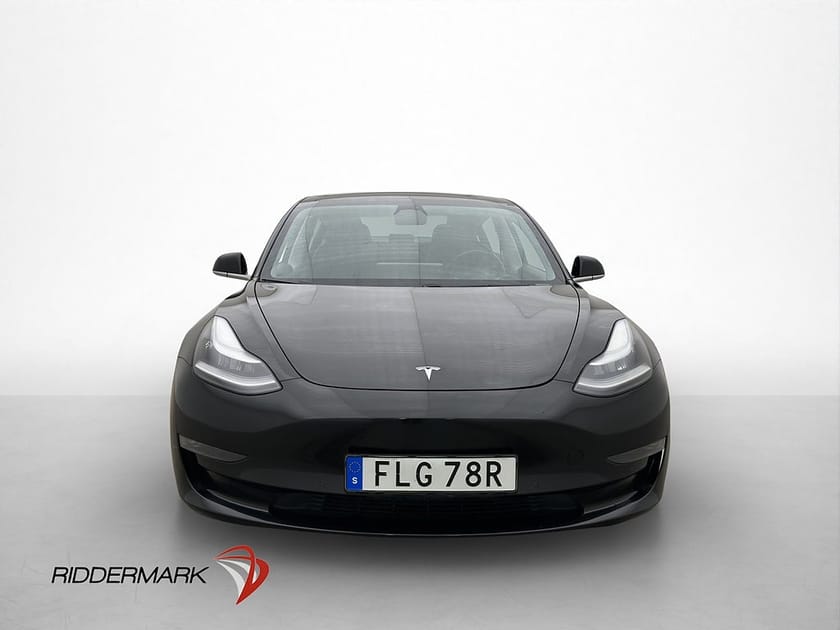 Bild 3 av Tesla Model 3 Long Range AWD Autopilot Svensksåld