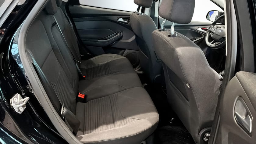 Bild 5 av Ford Focus Kombi 1.5 TDCi 120hk Titanium-Dragkrok