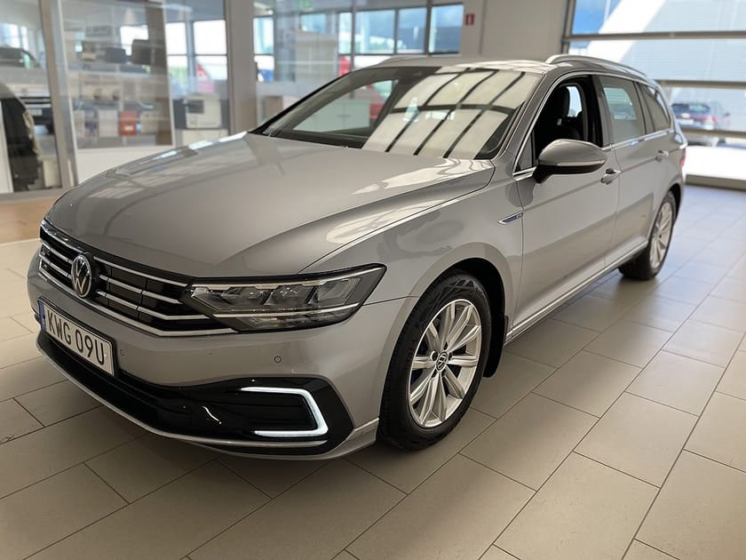 Bild 4 av Volkswagen Passat Sportscombi GTE 1.4 TSI DSG 218HK|B-kamera|Drag|Navi|Car-play