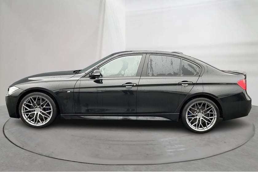 Bild 2 av BMW 330d xDrive Sedan