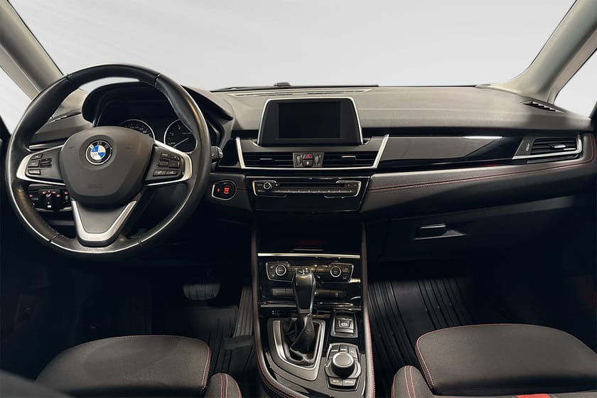 Bild 5 av BMW 218d Active Tourer Sport Line