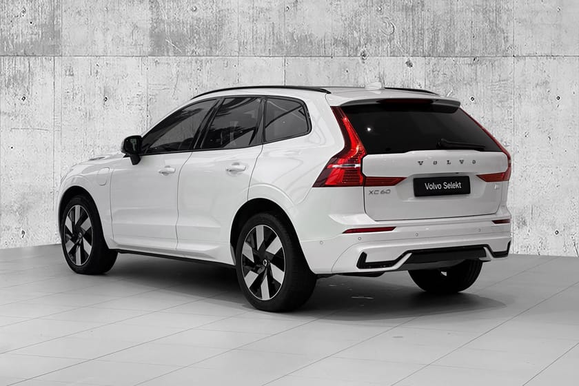 Bilde 4 av Volvo XC60 Recharge T6II Ult Dark KROK|PANO|HUD|360|H&K