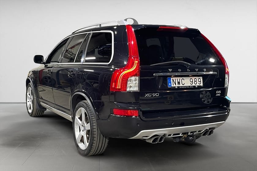 Bild 5 av Volvo XC90 7-seater D5 200 HK AUT AWD R-DESIGN DRAG PDC 7-SITS KAMREMBYTT
