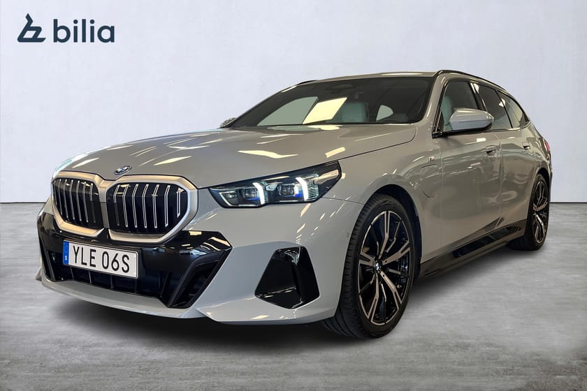 Bild 1 av BMW 530e xDrive Touring xDrive|M sport|Värmare|Drag|B&W ljud|360|SE SPEC
