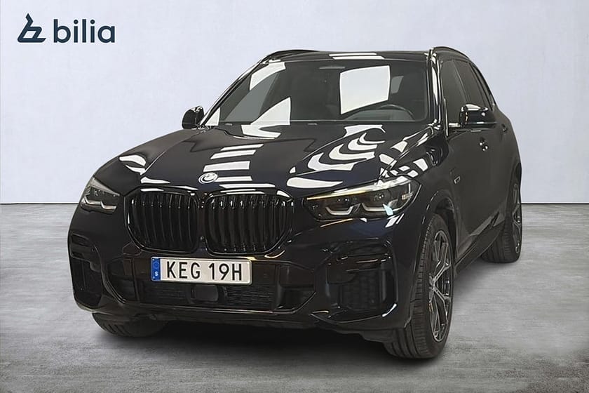 Bild 1 av BMW X5 xDrive45e iPerformance xDrive45e/M-Sport/HuD/360°/Pano/Drag/Låga Mil