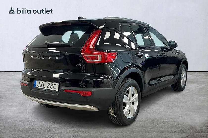 Bild 4 av Volvo XC40 T3 Momentum Advanced Backkamera Carplay P-värmare