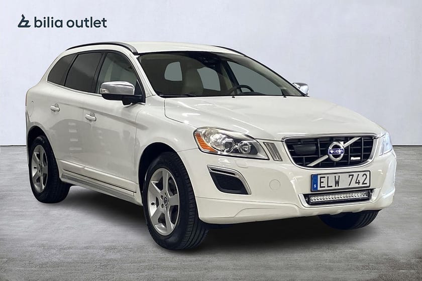 Bild 4 av Volvo XC60 D3 AWD R-Design 163hk Drag BLIS Läder P-värm KamremBytt