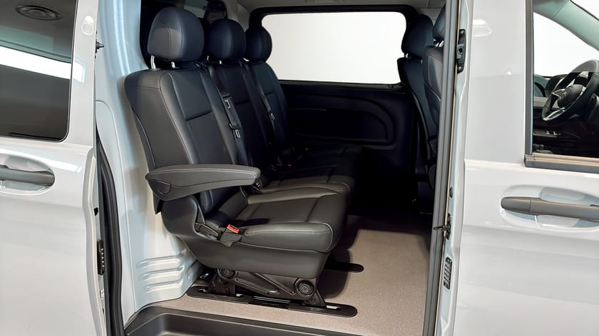 Bild 5 av Mercedes-Benz Vito Mixto 119 CDI 4x4 3.0t EX. LÅNG PRO