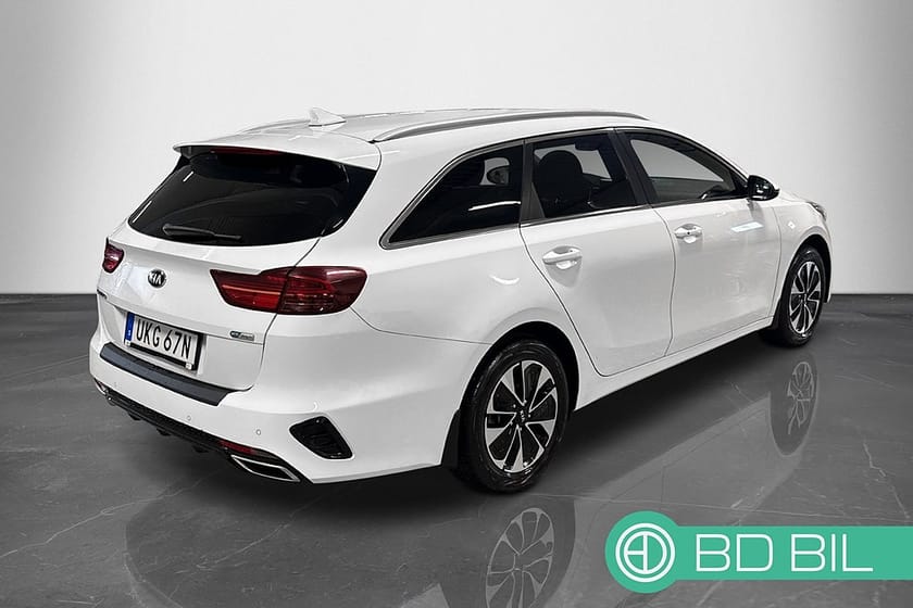 Bild 5 av Kia Ceed Sportswagon Plug-in Hybrid VÄRMARE BACKKAMERA RATTVÄRME KAMPANJ 3,95 RÄNTA