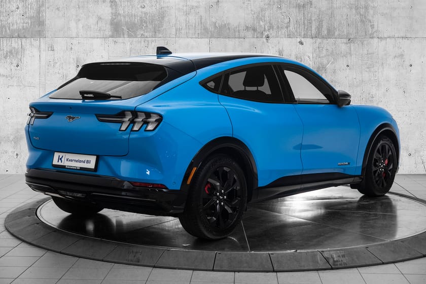 Bilde 5 av Ford Mustang Mach-E Long Range AWD | Hengerfeste | Lav km | Meget velholdt |