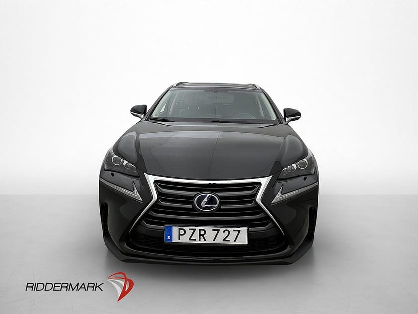 Bild 2 av Lexus NX 300h AWD 2.5 Business 0.52l/mil Drag Kamera