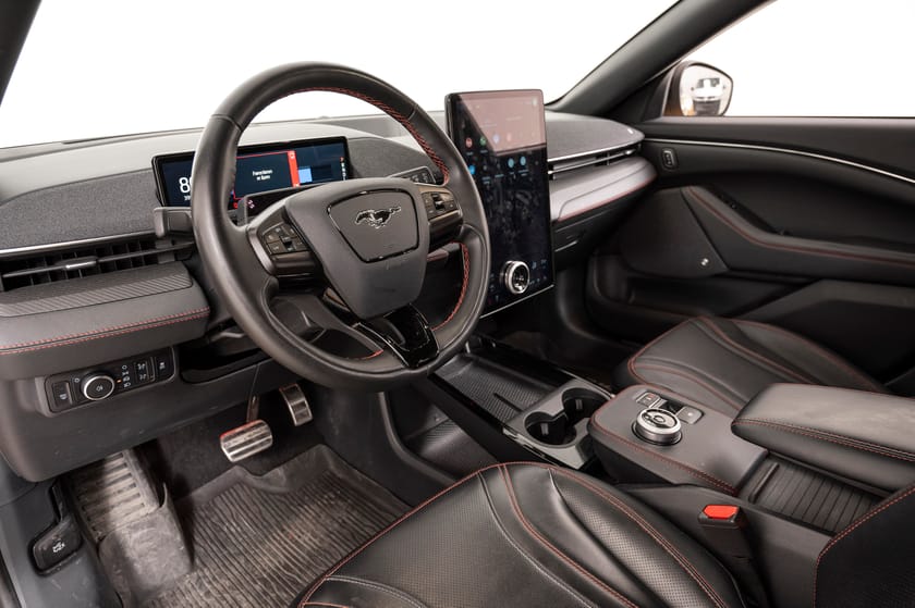 Bilde 5 av Ford Mustang Mach-E Long Range AWD 98 KWH Premium Auksjon! Les tekst!