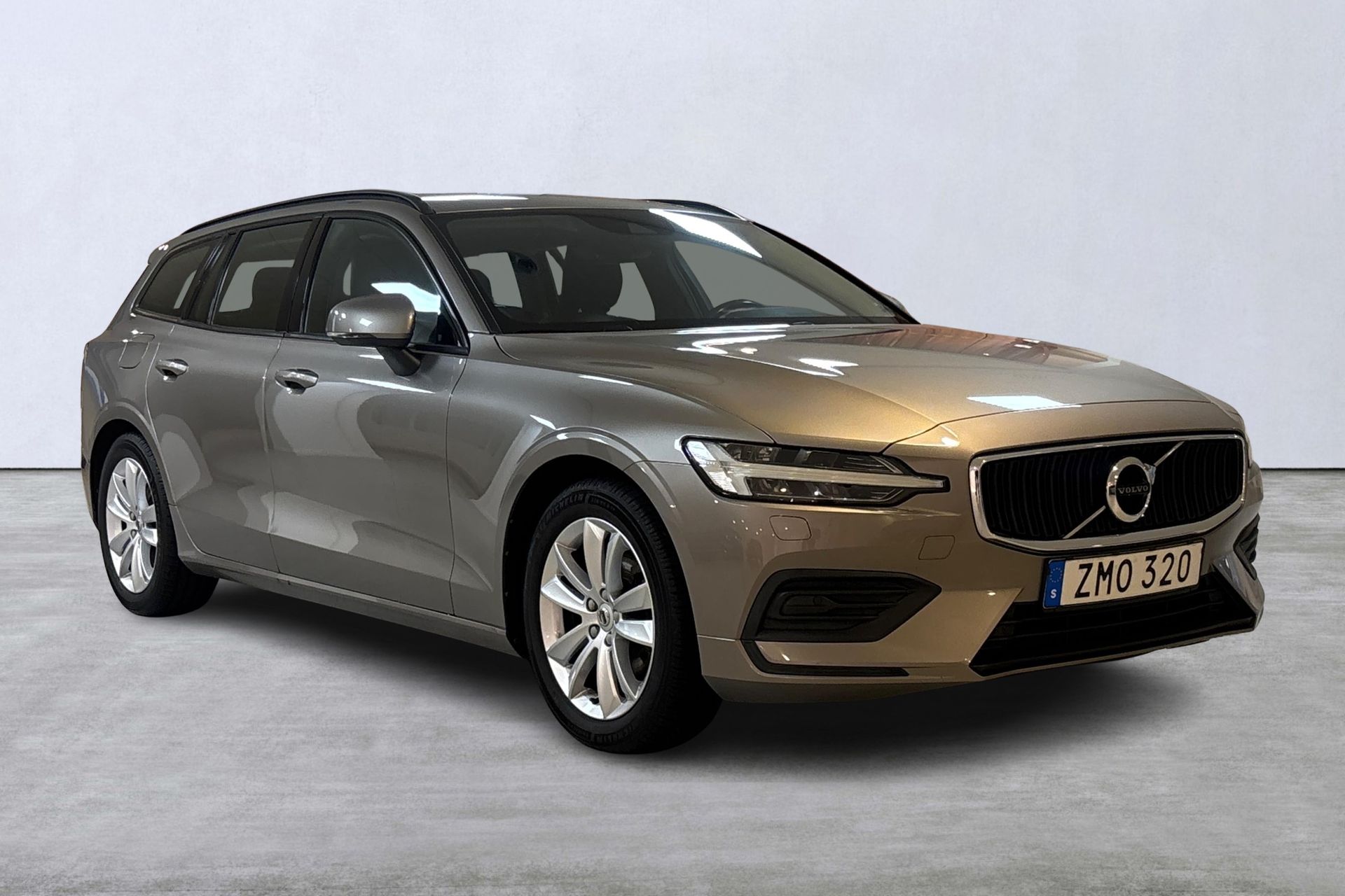 Volvo V60 D3 Momentum Edition 2019, kuva 6/10