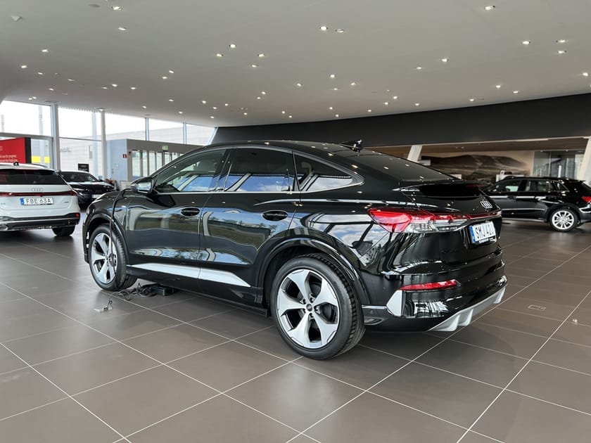 Bild 4 av Audi Q4 e-tron quattro 220kW