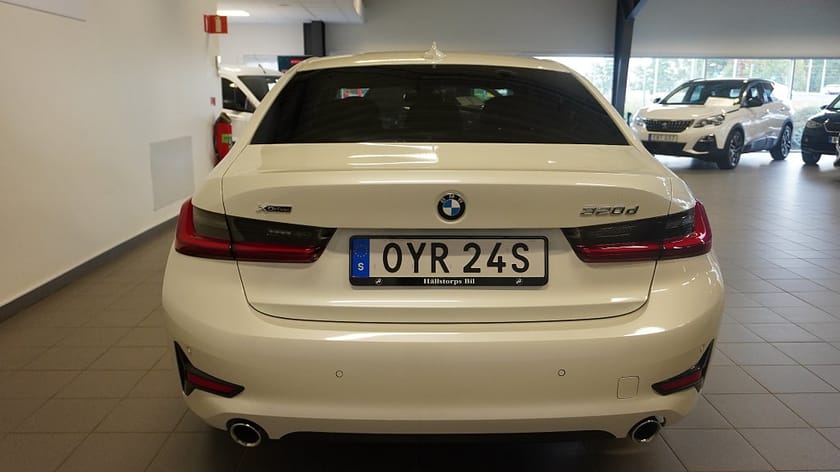 Bild 4 av BMW 320d xDrive Sedan Sedan/Auto/Sport line/Drag/Säkerhetsutrustning