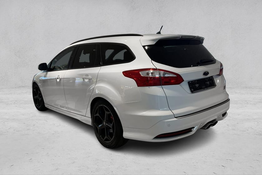Bilde 2 av Ford Focus ST Stasjonsvogn 250hk