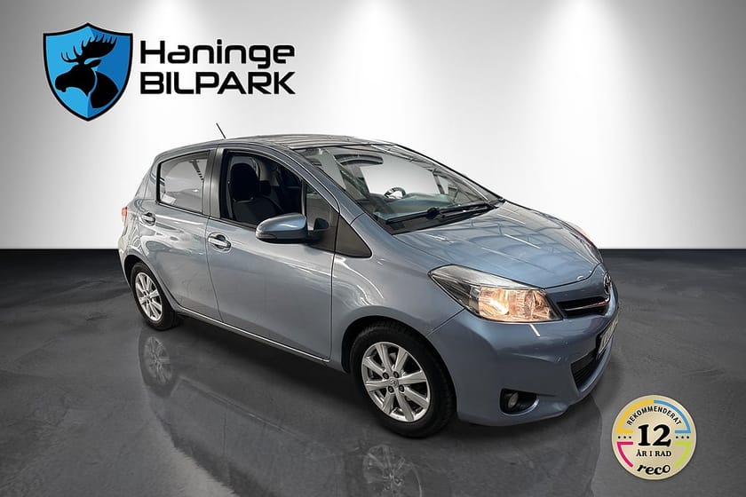 Bild 5 av Toyota Yaris 5DR 1.33 Dual / AUTOMAT / B-Kamera / 3,95% SUPERDEAL
