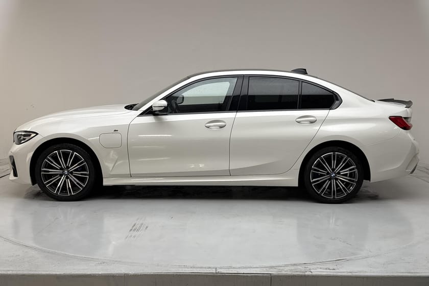 Bild 2 av BMW 330e Sedan 330 Sedan, G20 (292hk) M Sport GPS Connected