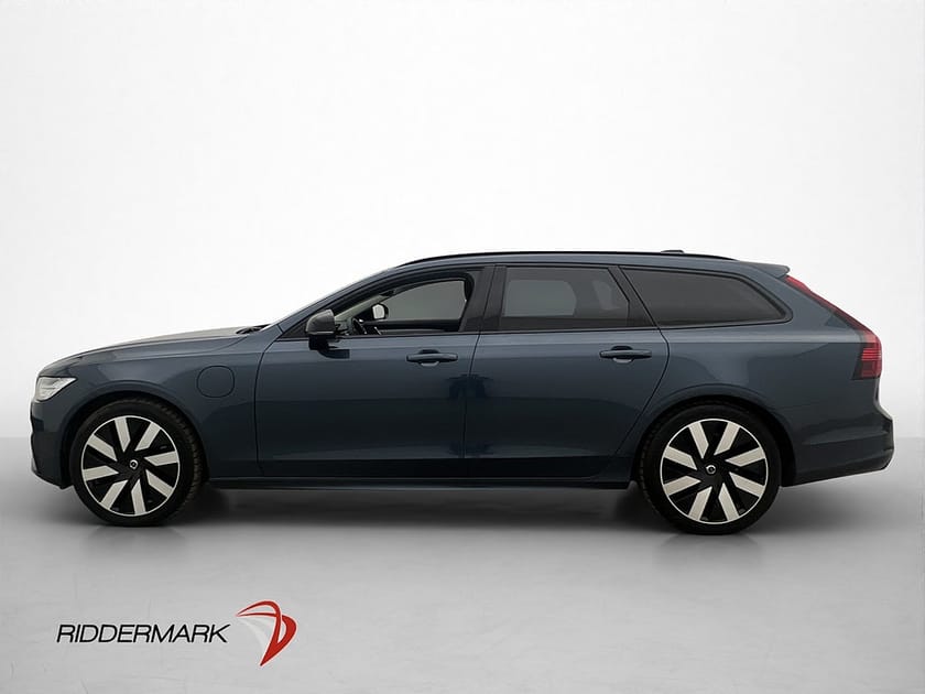 Bild 4 av Volvo V90 T6 AWD Ultimate Dark Värmare Drag Pano H/K 360°