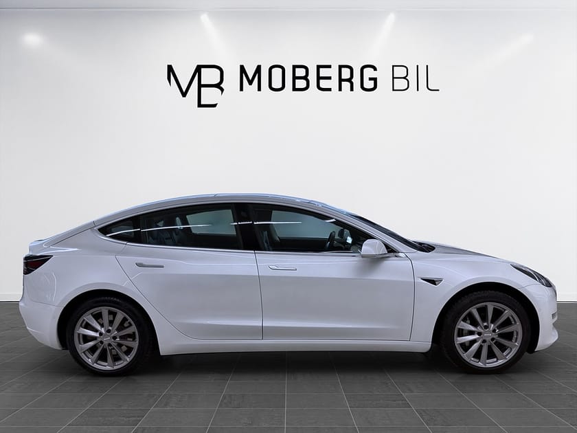 Bild 4 av Tesla Model 3 Long Range AWD 440hk Helg på Moberg! Pano B-Kamera