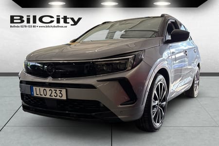 Opel Grandland Hybrid4