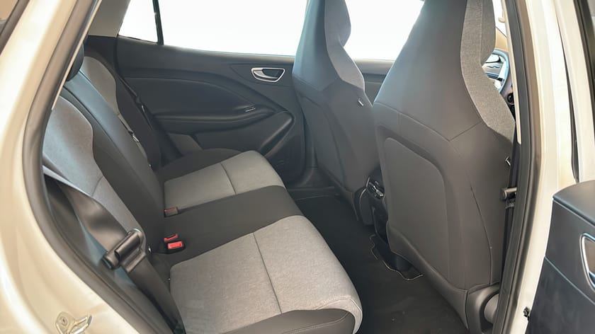 Bild 5 av MG 4 EV Urban MG4 PREMIUM 54KWH - ARCTIC WHITE
