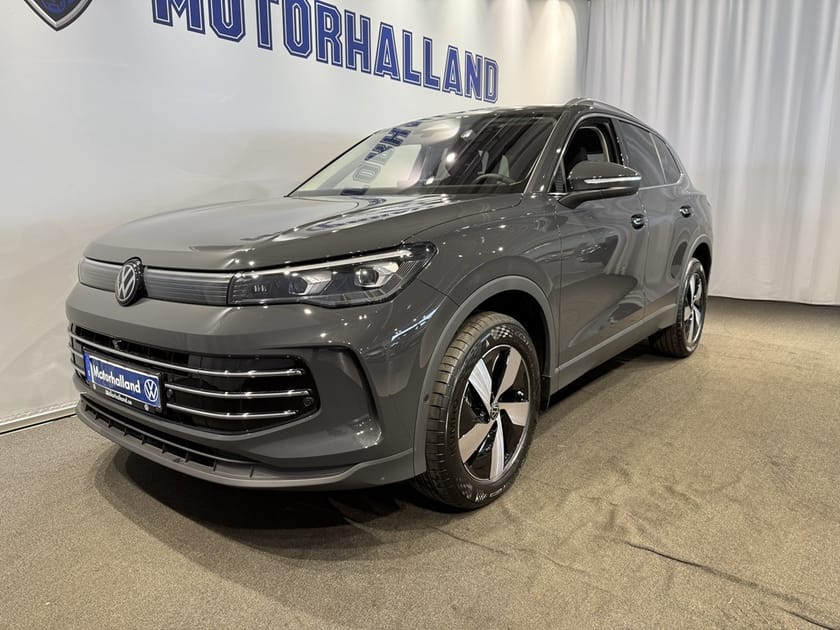 Bild 3 av Volkswagen Tiguan Style TDI / HUD / Massage / Drag / 360