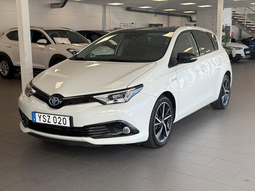 Bild 2 av Toyota Auris Hybrid e-CVT, 136hk, 2017