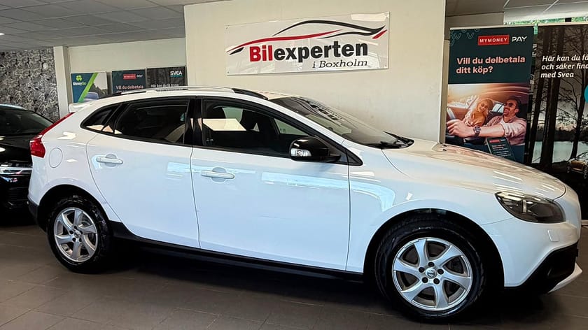 Bild 3 av Volvo V40 Cross Country D3 Kinetic Euro 6|Kamrem bytt|3,45%Ränta