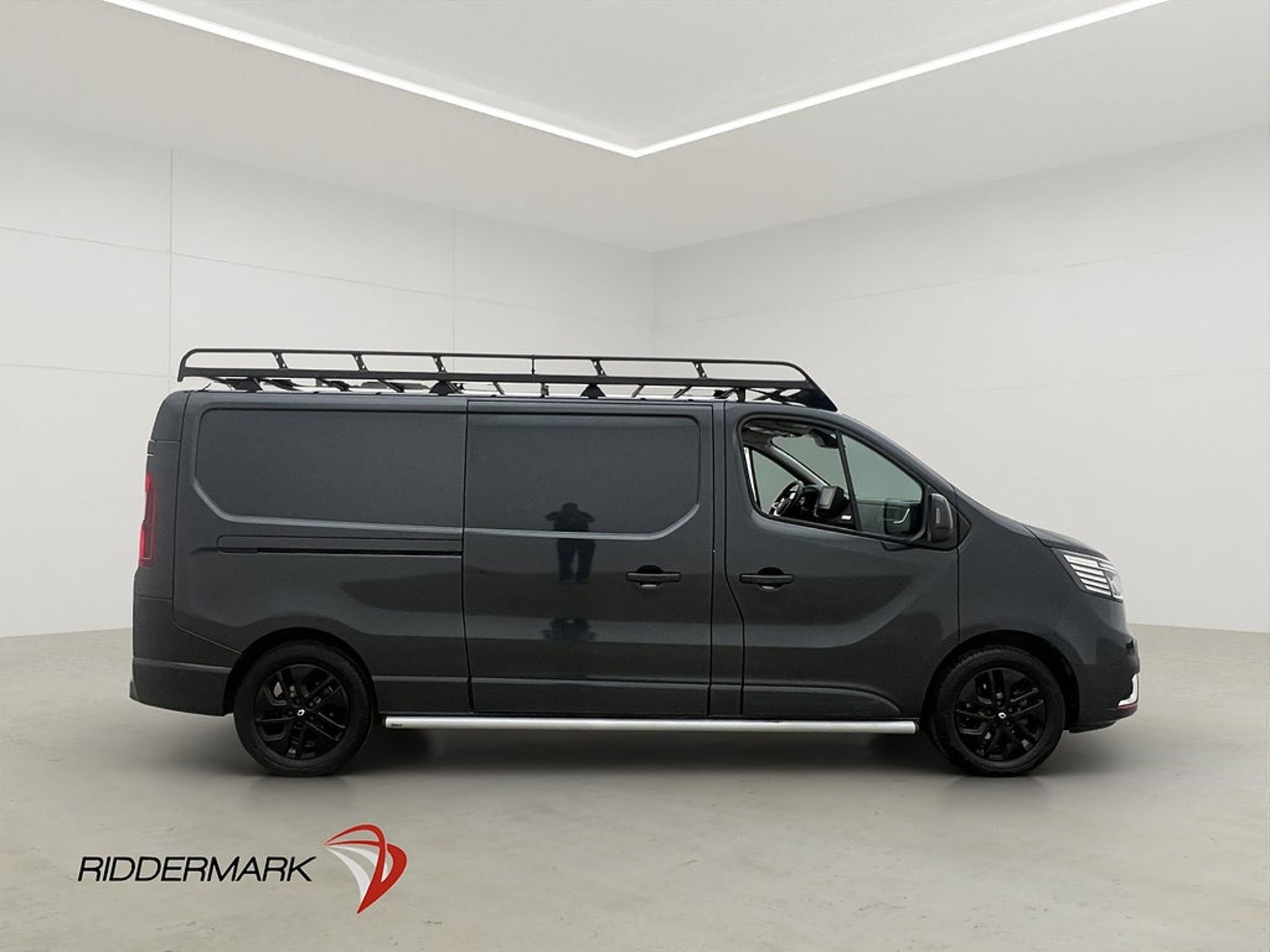 Renault Trafic 2023, kuva 2/10
