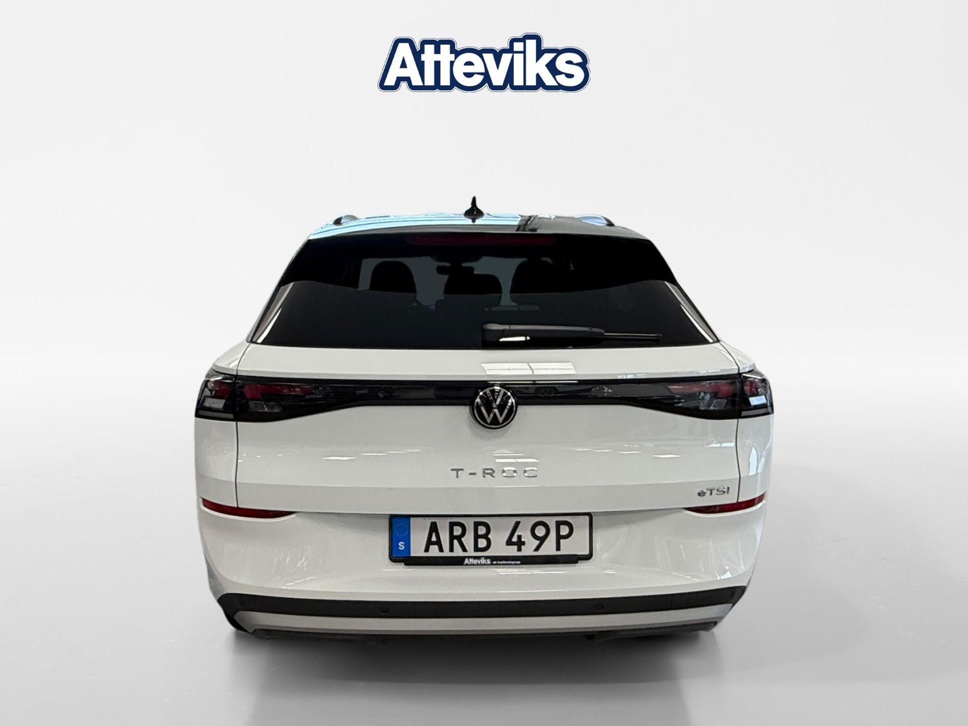 Volkswagen T-Roc 1.5 eTSI Life 2026, photo 4/10