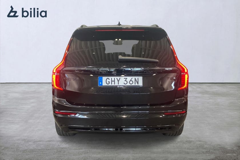 Bild 5 av Volvo XC90 T8 Ultra Black Edition Mörkt tonade rutor 5 st Ryggmassage framstolar Bowers&Wilkins Aktiv Chassi Luftfjädring Dragkrok halvautomatisk