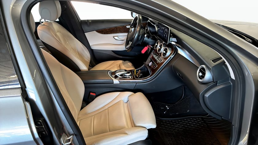 Bild 3 av Mercedes-Benz C 250 T Avantgarde (211hk) | Dragkrok Kamera