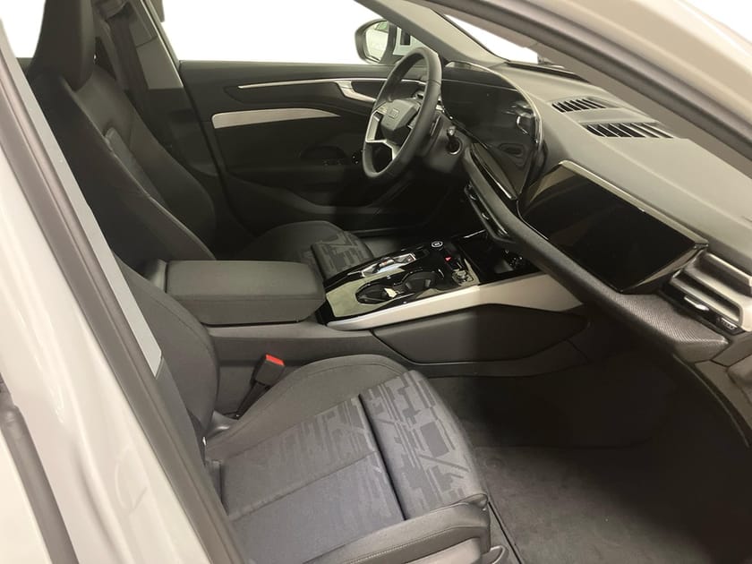 Bild 5 av Audi A6 Avant e-hybrid quattro Proline 220 kw