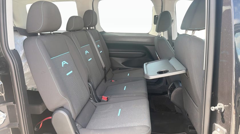 Bild 5 av Ford Grand Tourneo Connect 7-sits 2,0L 122Hk / Värmare / Carplay