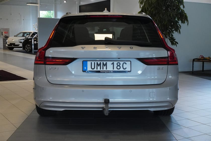 Bild 5 av Volvo V90 B4 Mildhybrid, Diesel, Geartronic, 197hk, Drag, B-Kamera