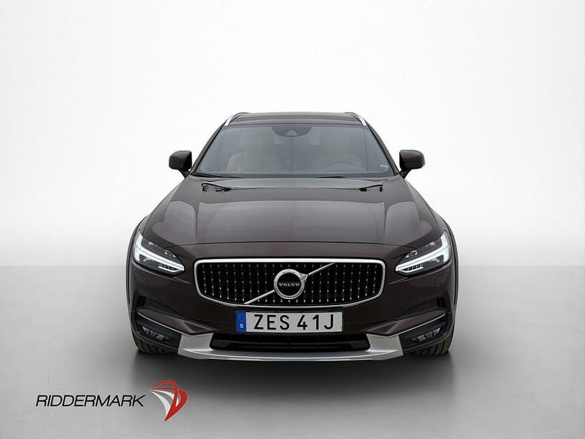 Bild 2 av Volvo V90 Cross Country D4 AWD Advanced Skinn CarPlay Drag
