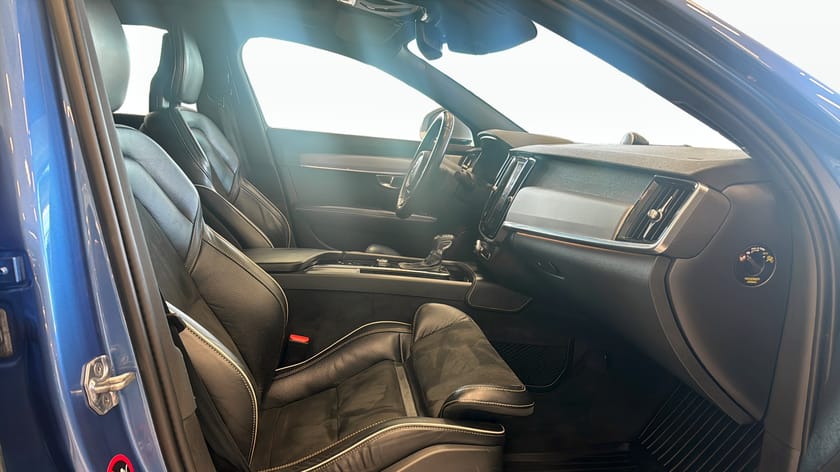 Bild 3 av Volvo S90 T5 (254hk) R-DESIGN / BOWER & WILKINS / TAKLUCKA