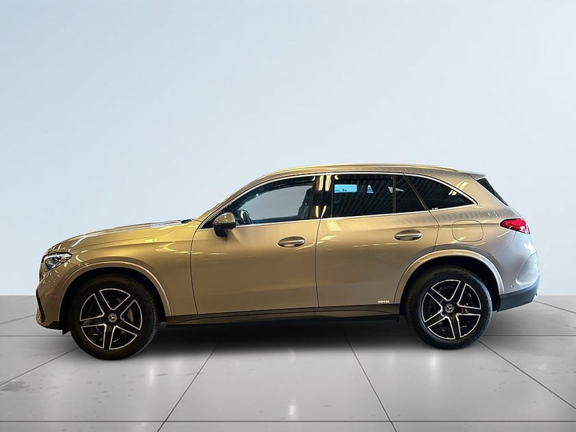 Bild 4 av Mercedes-Benz GLC 300 d e 4MATIC AMG-Line SoV/Kamera/Wide/HuD/Drag/Elstol